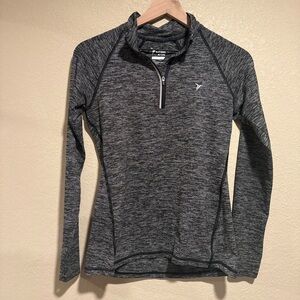 Old Navy Active Long Sleeve Quarter Zip